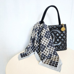 [JBF6741-0729-01] GUCCI 구찌 빈티지 스카프(65cm)+엘레강스 파리 카드 거울 세트